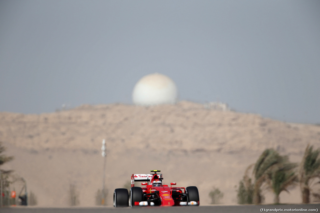 GP BAHRAIN, 18.04.2015 - Prove Libere 3, Kimi Raikkonen (FIN) Ferrari SF15-T