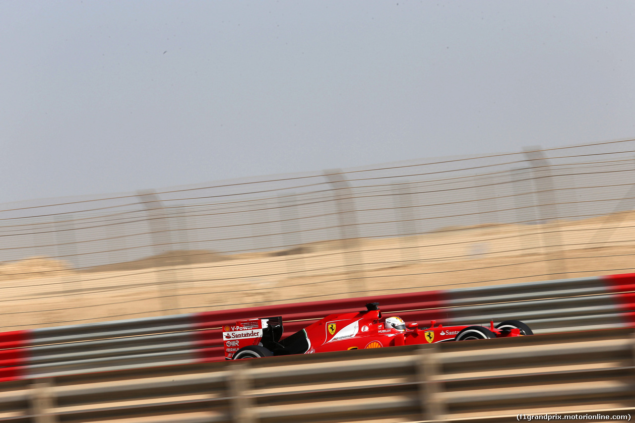 GP BAHRAIN, 18.04.2015 - Prove Libere 3, Sebastian Vettel (GER) Ferrari SF15-T