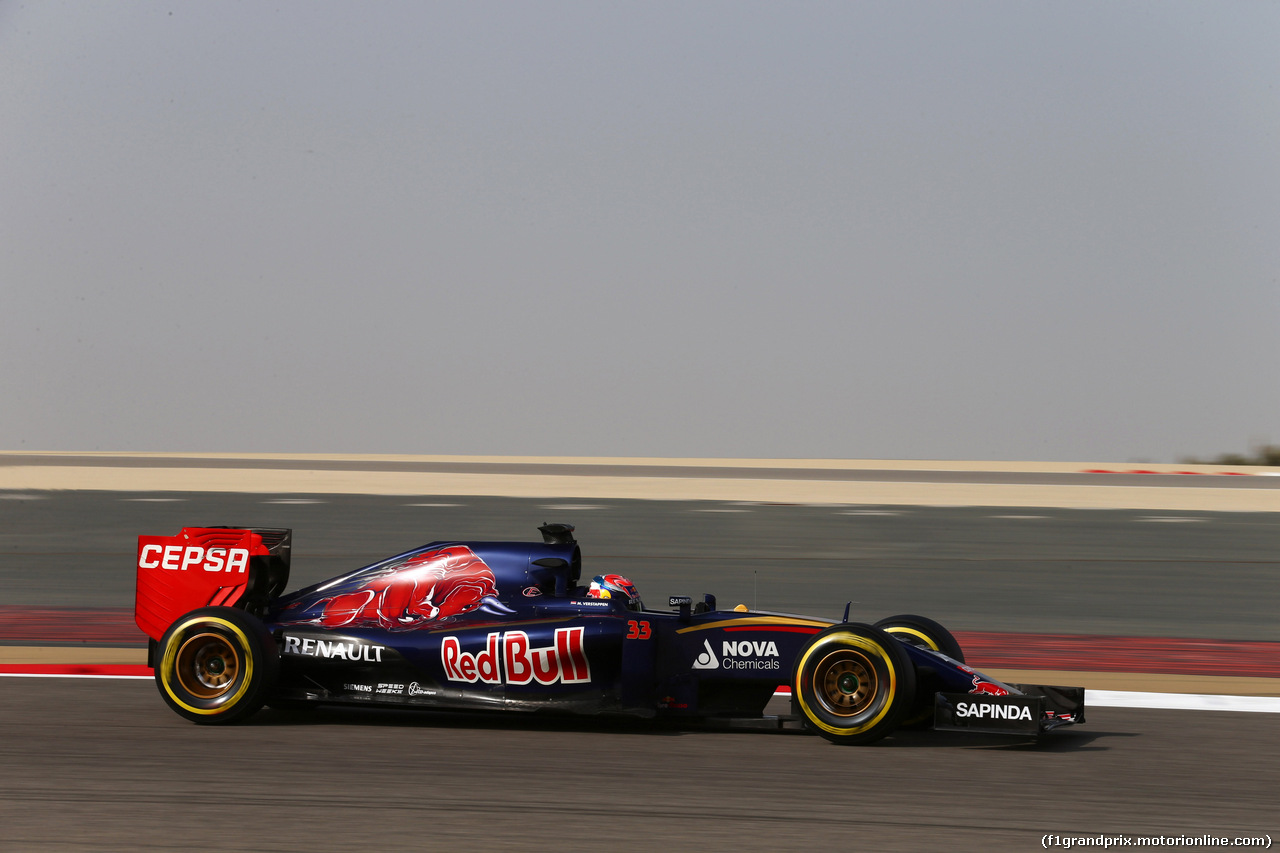 GP BAHRAIN, 18.04.2015 - Prove Libere 3, Max Verstappen (NED) Scuderia Toro Rosso STR10