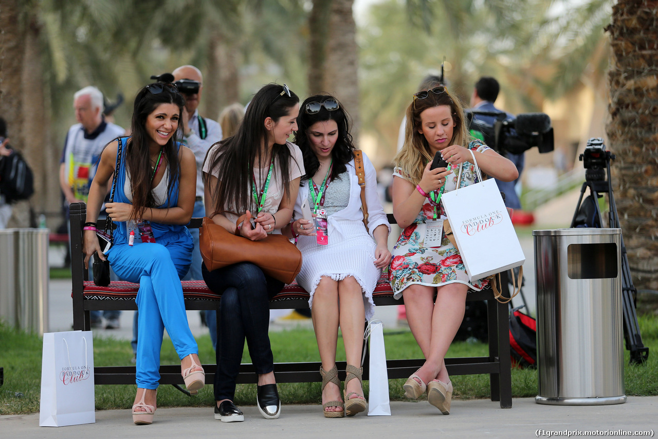 GP BAHRAIN, 18.04.2015 - Ragazzas in the paddock