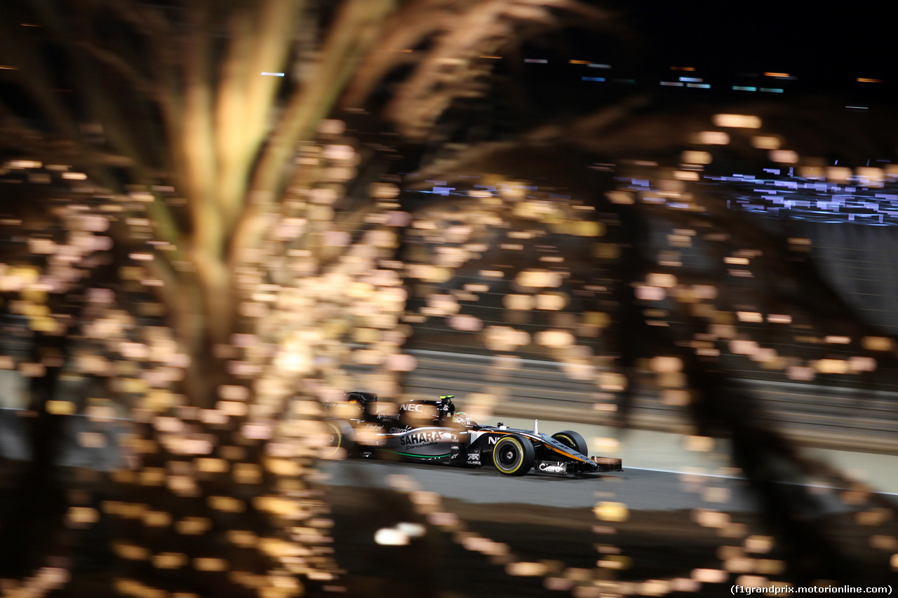 GP BAHRAIN, 18.04.2015 - Qualifiche, Sergio Perez (MEX) Sahara Force India F1 VJM08
