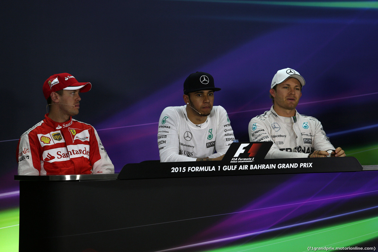 GP BAHRAIN, 18.04.2015 - Qualifiche, Conferenza Stampa, Sebastian Vettel (GER) Ferrari SF15-T, Lewis Hamilton (GBR) Mercedes AMG F1 W06 e Nico Rosberg (GER) Mercedes AMG F1 W06