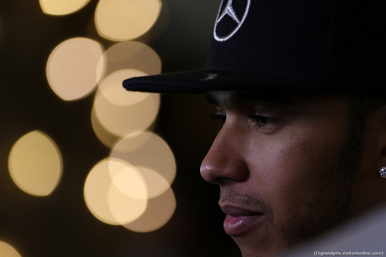 GP BAHRAIN, 18.04.2015 - Qualifiche, Lewis Hamilton (GBR) Mercedes AMG F1 W06