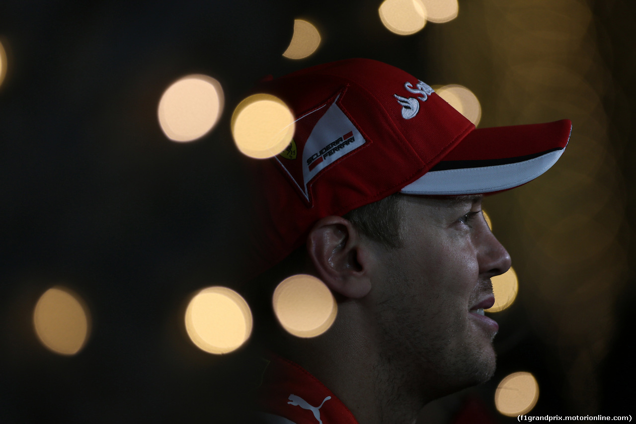 GP BAHRAIN, 18.04.2015 - Qualifiche, Sebastian Vettel (GER) Ferrari SF15-T