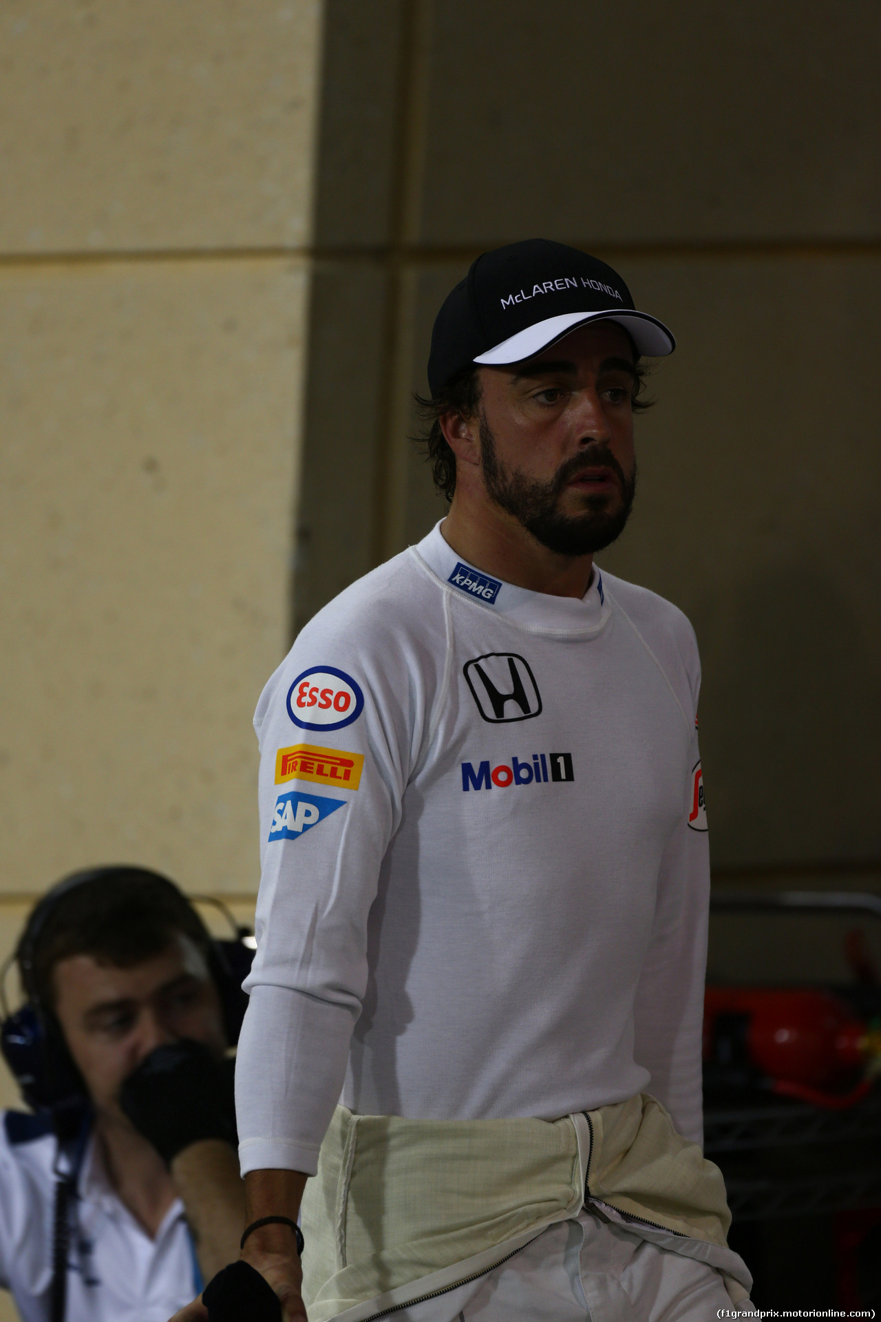 GP BAHRAIN, 18.04.2015 - Qualifiche, Fernando Alonso (ESP) McLaren Honda MP4-30