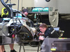 GP BAHRAIN, 18.04.2015 - Qualifiche, Mechanics Mercedes work on the car