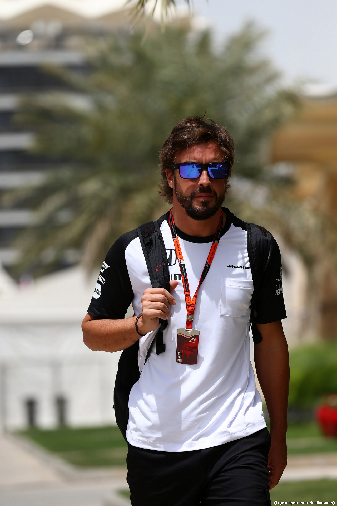GP BAHRAIN, 17.04.2015 - Fernando Alonso (ESP) McLaren Honda MP4-30