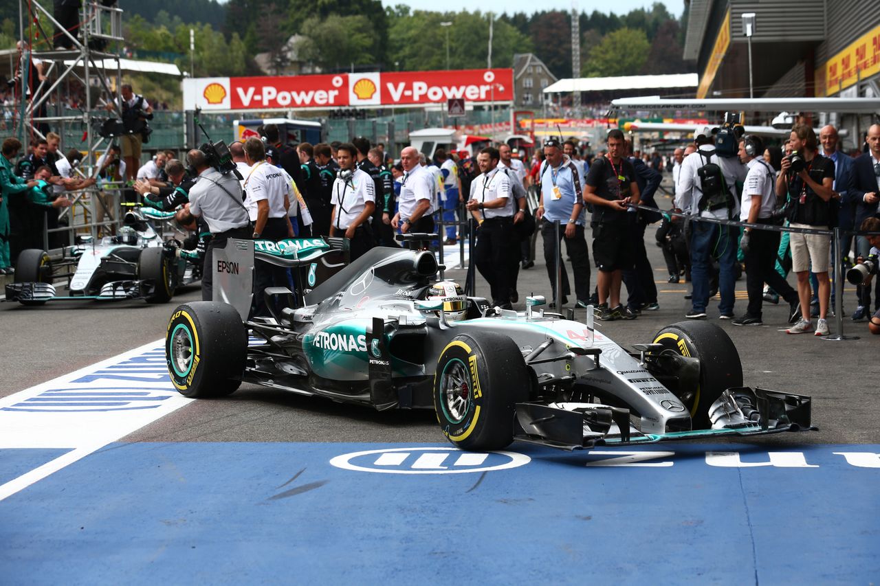GP BELGIO, 23.08.2015 - Gara, 1st position Lewis Hamilton (GBR) Mercedes AMG F1 W06