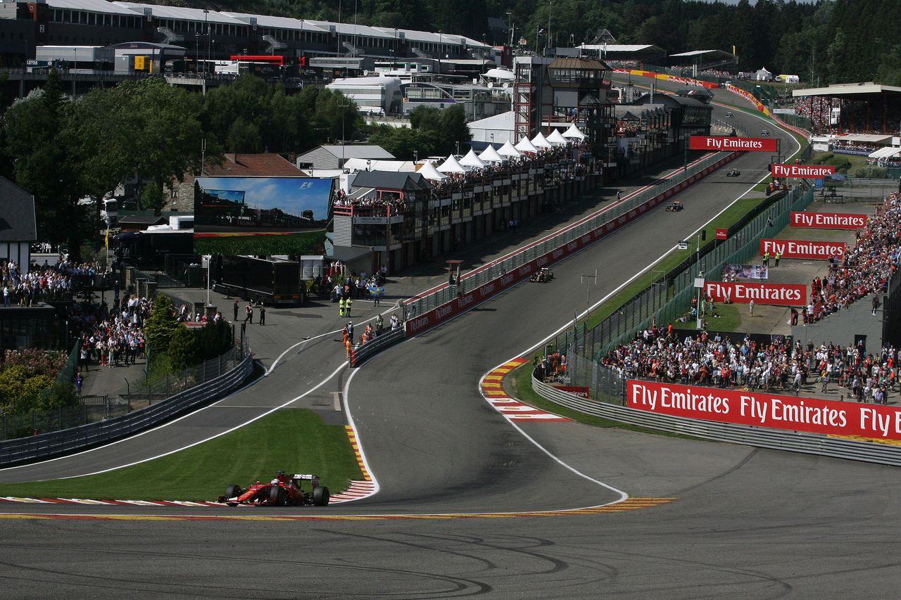 GP BELGIO, 23.08.2015 - Gara, Pit stop, Sebastian Vettel (GER) Ferrari SF15-T