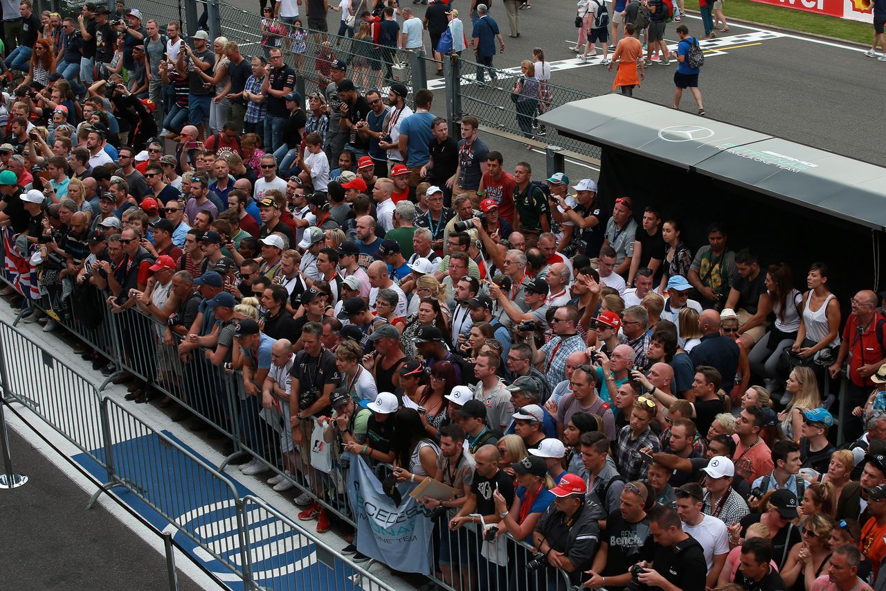 GP BELGIO, 20.08.2015 - Autograph session, Fans