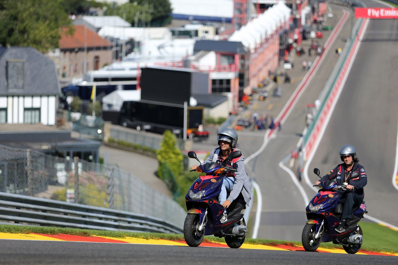 GP BELGIO, 20.08.2015 - Carlos Sainz Jr (ESP) Scuderia Toro Rosso STR10