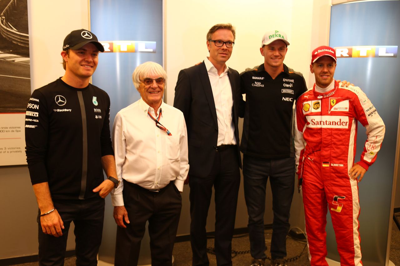 GP BELGIO, 21.08.2015 - Prove Libere 1, Nico Rosberg (GER) Mercedes AMG F1 W06, Bernie Ecclestone (GBR), President e CEO of FOM, Nico Hulkenberg (GER) Sahara Force India F1 VJM08 e Sebastian Vettel (GER) Ferrari SF15-T