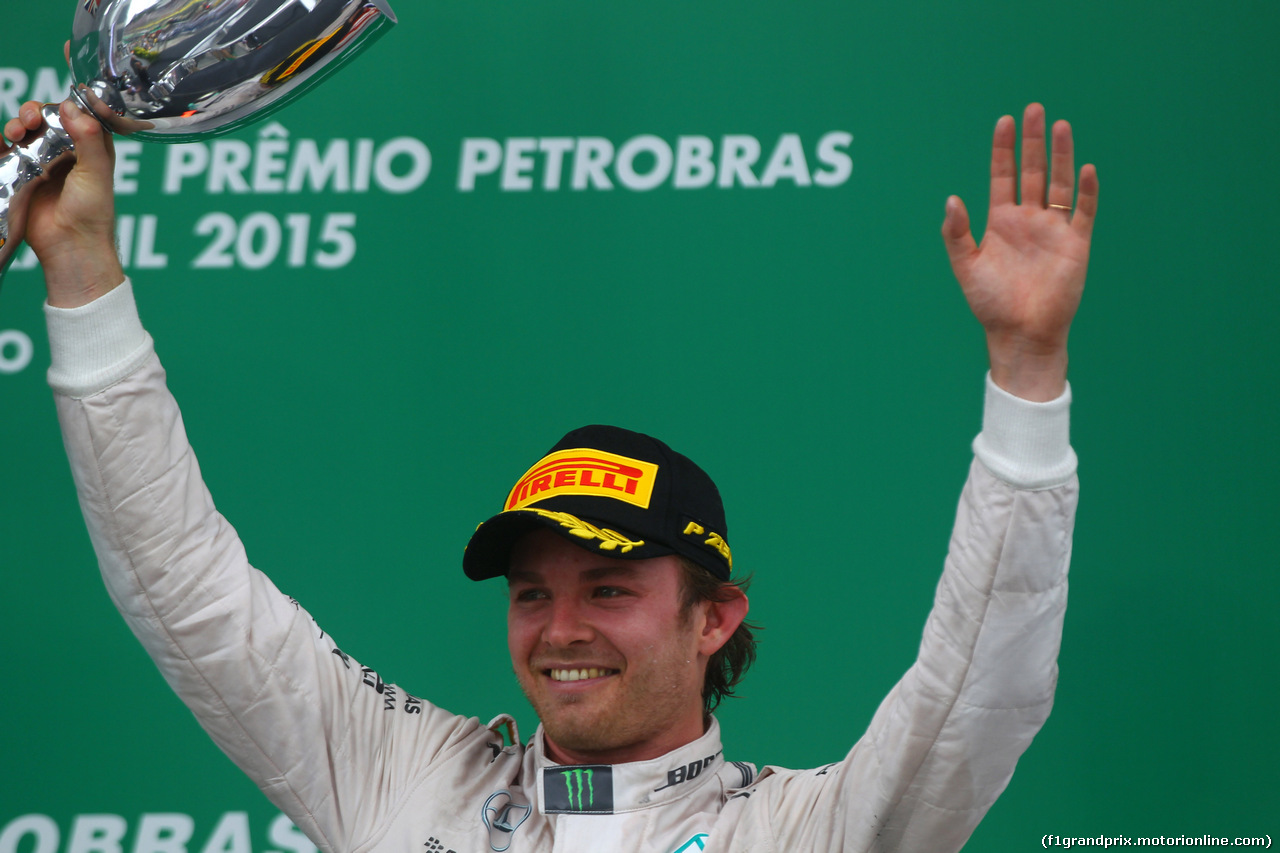 GP BRASILE, 15.11.2015 - Gara, Nico Rosberg (GER) Mercedes AMG F1 W06 vincitore