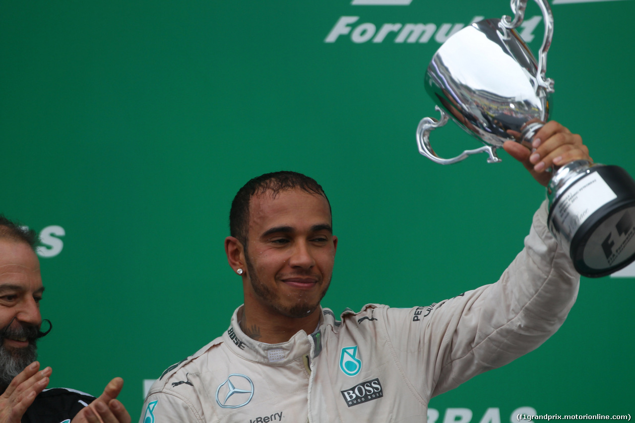 GP BRASILE, 15.11.2015 - Gara, secondo Lewis Hamilton (GBR) Mercedes AMG F1 W06