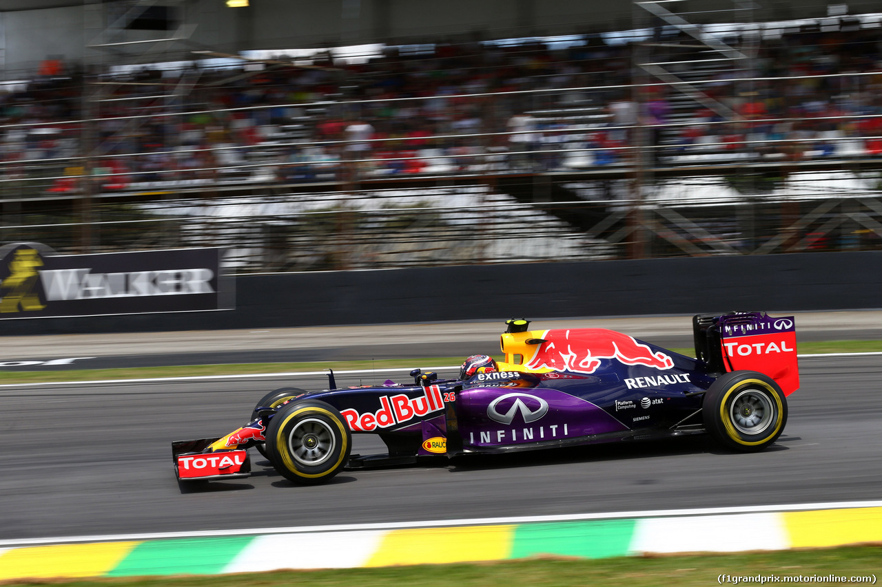 GP BRASILE, 15.11.2015 - Gara, Daniil Kvyat (RUS) Red Bull Racing RB11