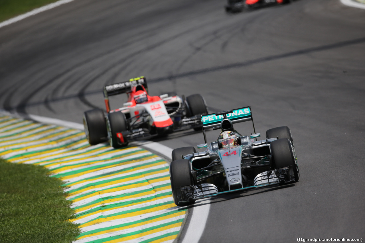 GP BRASILE, 15.11.2015 - Gara, Lewis Hamilton (GBR) Mercedes AMG F1 W06