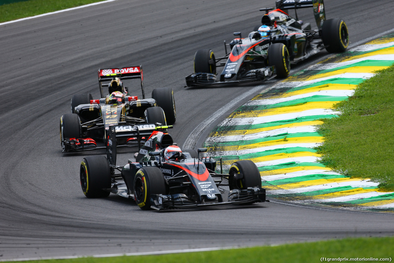 GP BRASILE, 15.11.2015 - Gara, Jenson Button (GBR)  McLaren Honda MP4-30.