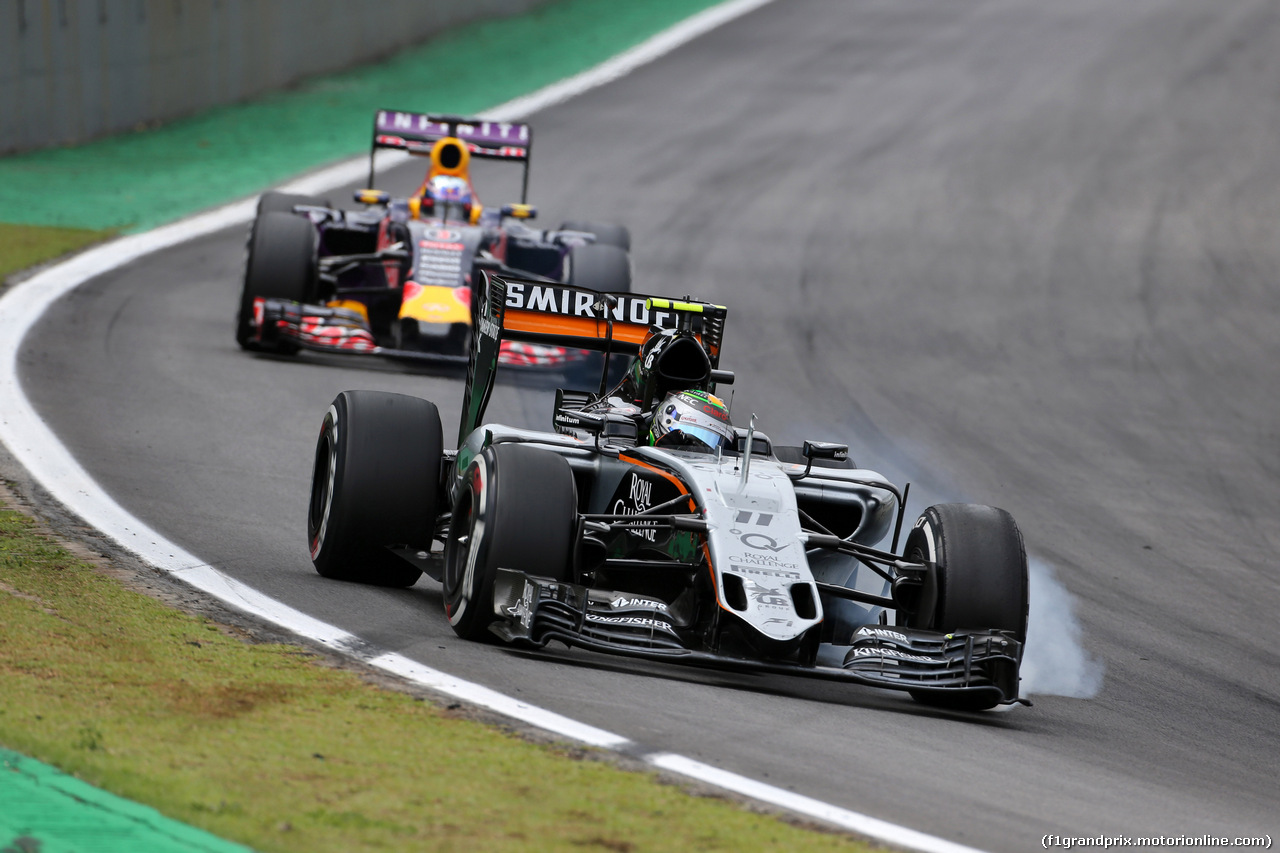 GP BRASILE, 15.11.2015 - Gara, Sergio Perez (MEX) Sahara Force India F1 VJM08