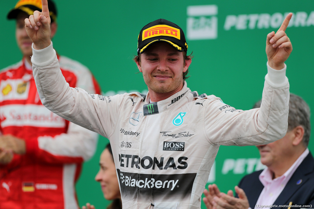 GP BRASILE, 15.11.2015 - Gara, Nico Rosberg (GER) Mercedes AMG F1 W06 vincitore