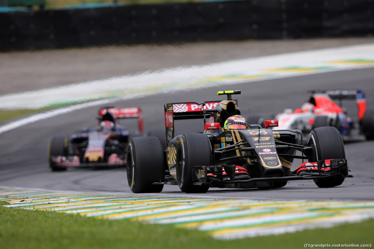 GP BRASILE, 15.11.2015 - Gara, Pastor Maldonado (VEN) Lotus F1 Team E23