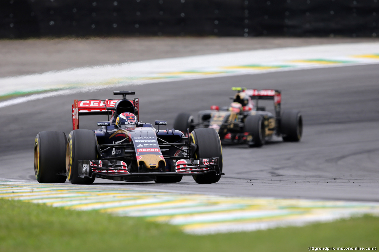 GP BRASILE, 15.11.2015 - Gara, Max Verstappen (NED) Scuderia Toro Rosso STR10