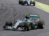 GP BRASILE, 15.11.2015 - Gara, Nico Rosberg (GER) Mercedes AMG F1 W06 davanti a Lewis Hamilton (GBR) Mercedes AMG F1 W06