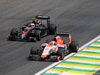 GP BRASILE, 15.11.2015 - Gara, Jenson Button (GBR)  McLaren Honda MP4-30. e William Stevens (GBR) Manor Marussia F1 Team