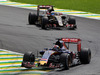 GP BRASILE, 15.11.2015 - Gara, Max Verstappen (NED) Scuderia Toro Rosso STR10 davanti a Romain Grosjean (FRA) Lotus F1 Team E23