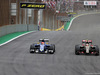 GP BRASILE, 15.11.2015 - Gara, Felipe Nasr (BRA) Sauber C34 e Pastor Maldonado (VEN) Lotus F1 Team E23