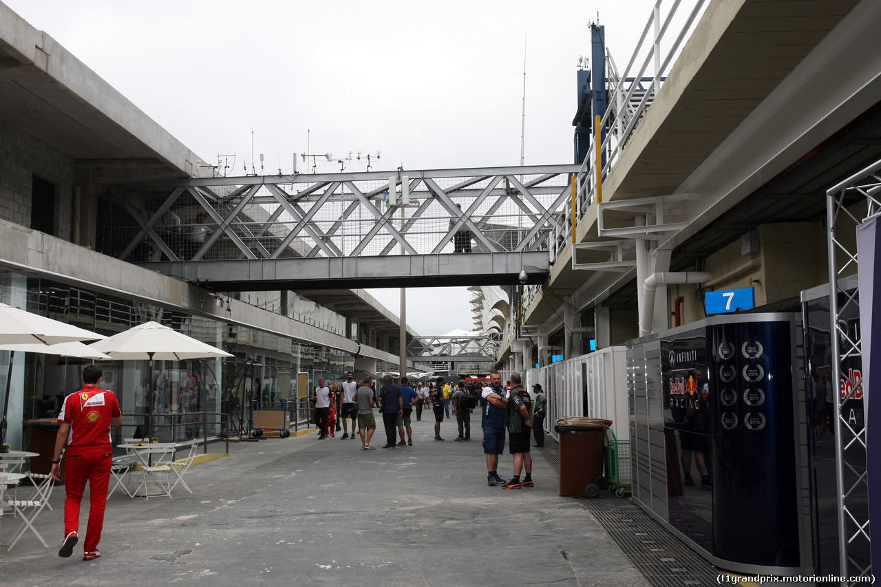 GP BRASILE, 12.11.2015- New Paddock