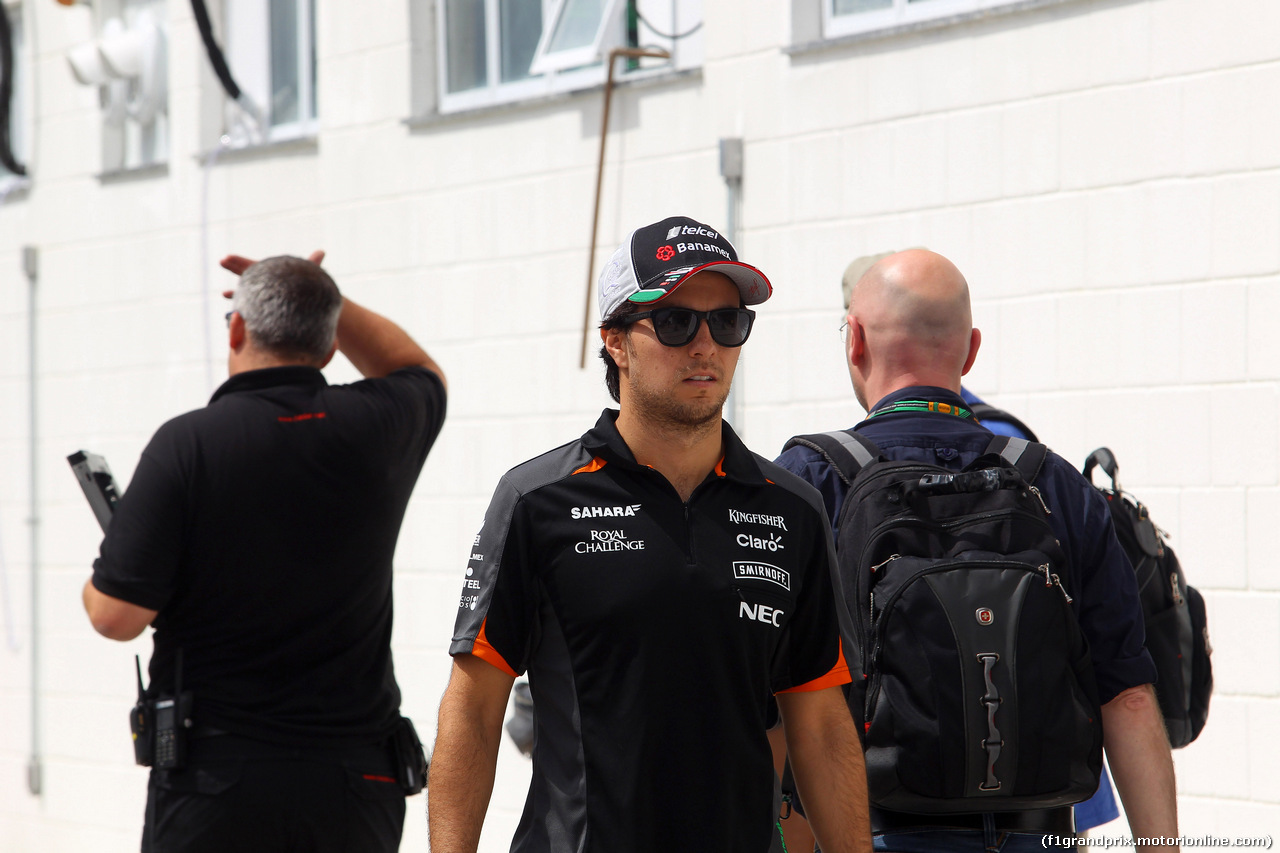 GP BRASILE, 12.11.2015 - Sergio Perez (MEX) Sahara Force India F1 VJM08