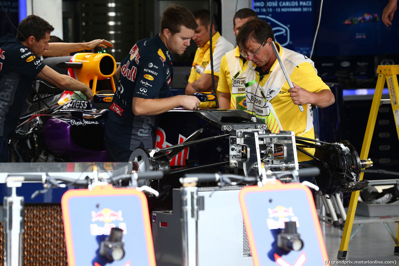 GP BRASILE, 12.11.2015 - Red Bull Racing RB11, detail
