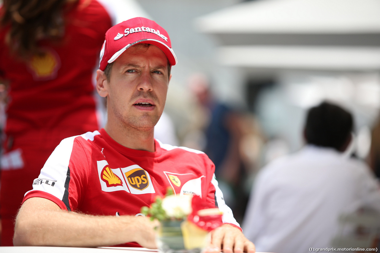 GP BRASILE, 12.11.2015 - Sebastian Vettel (GER) Ferrari SF15-T