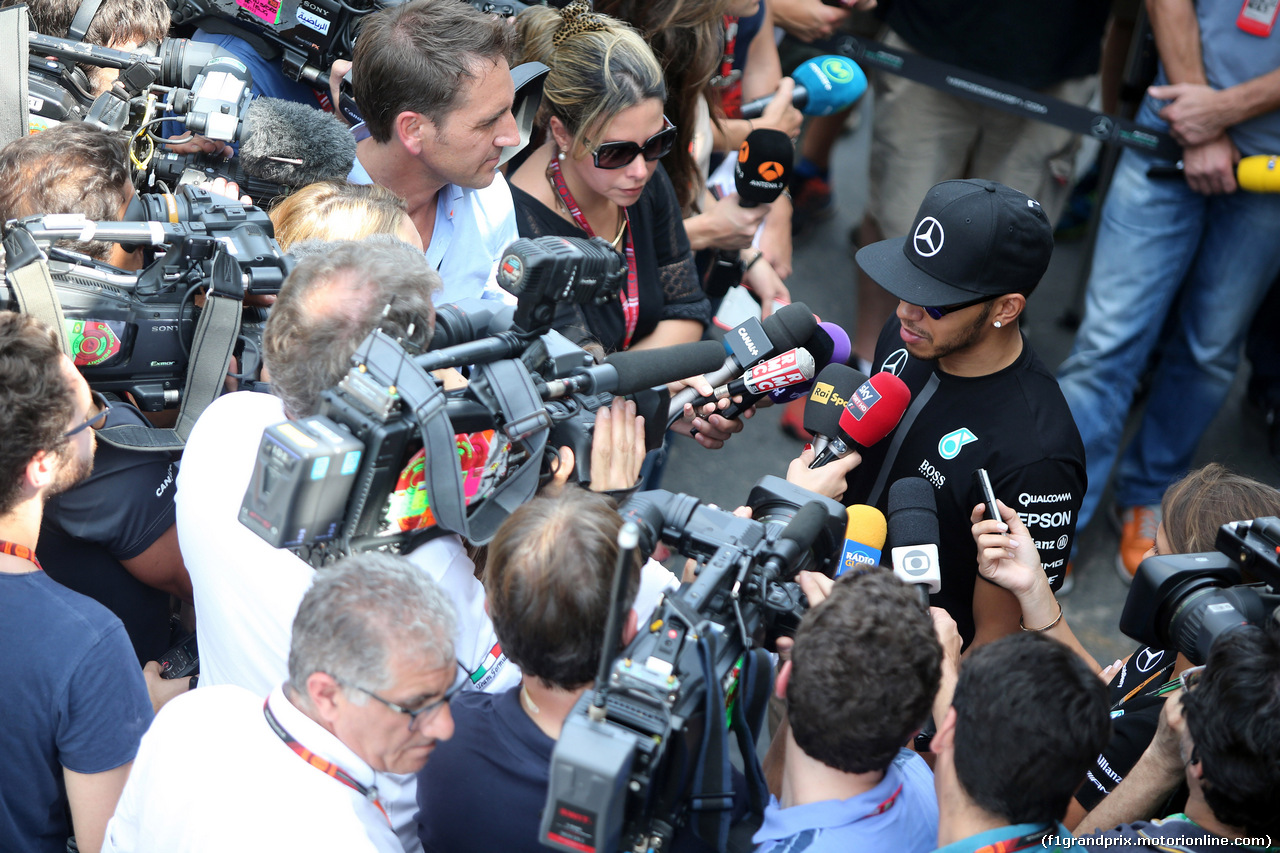 GP BRASILE, 12.11.2015 - Lewis Hamilton (GBR) Mercedes AMG F1 W06