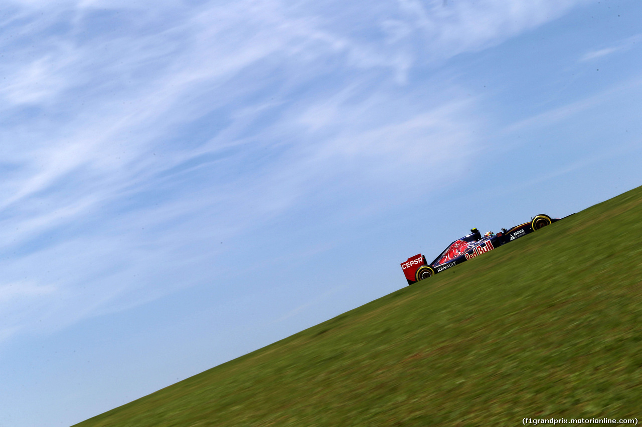 GP BRASILE, 14.11.2015 - Prove Libere 3, Carlos Sainz Jr (ESP) Scuderia Toro Rosso STR10