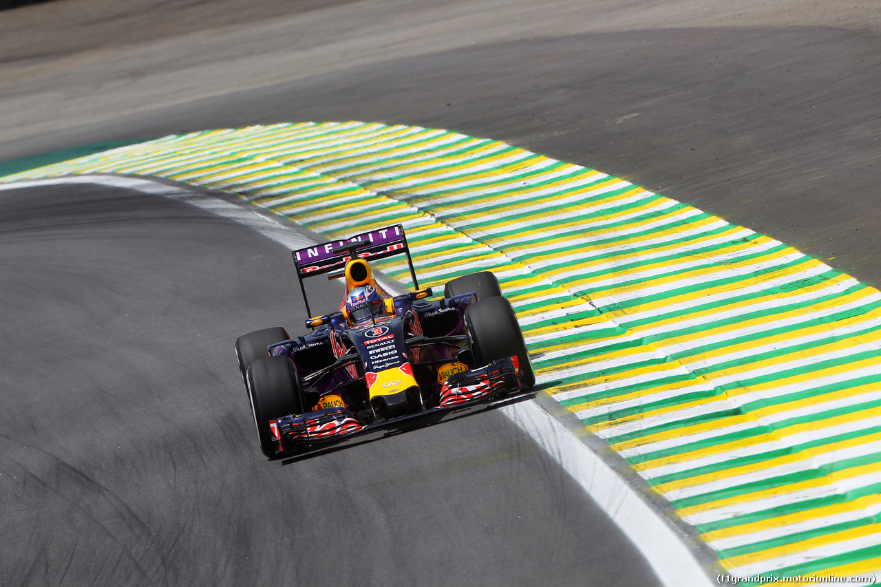 GP BRASILE, 14.11.2015 - Prove Libere 3, Daniel Ricciardo (AUS) Red Bull Racing RB11