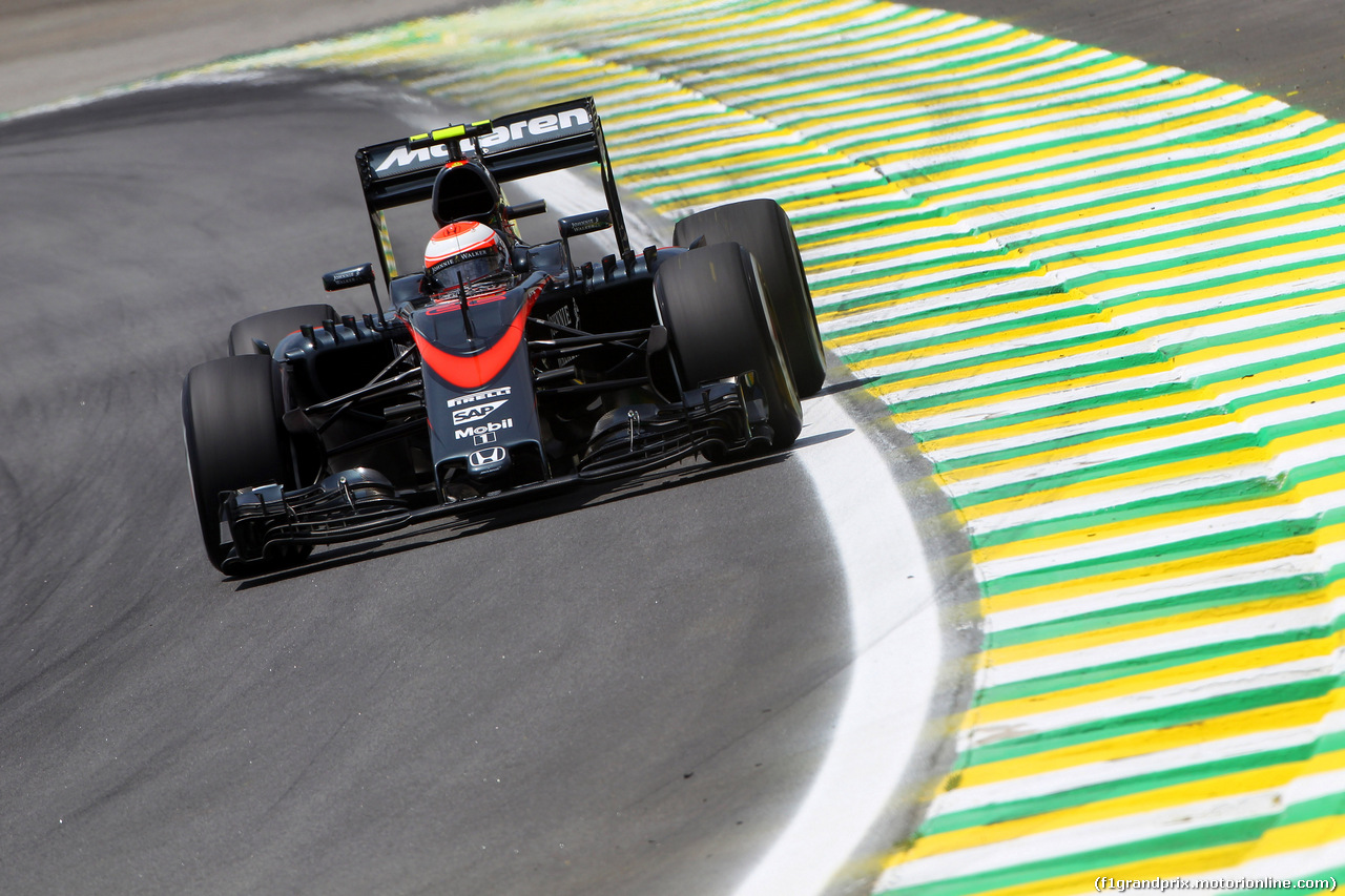 GP BRASILE, 14.11.2015 - Prove Libere 3, Jenson Button (GBR)  McLaren Honda MP4-30.