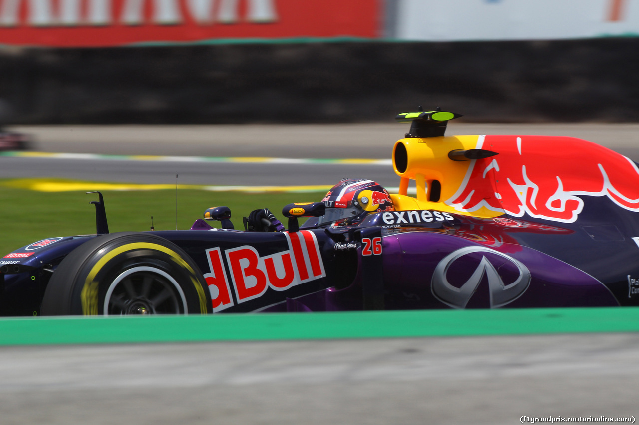 GP BRASILE, 14.11.2015 - Prove Libere 3, Daniil Kvyat (RUS) Red Bull Racing RB11