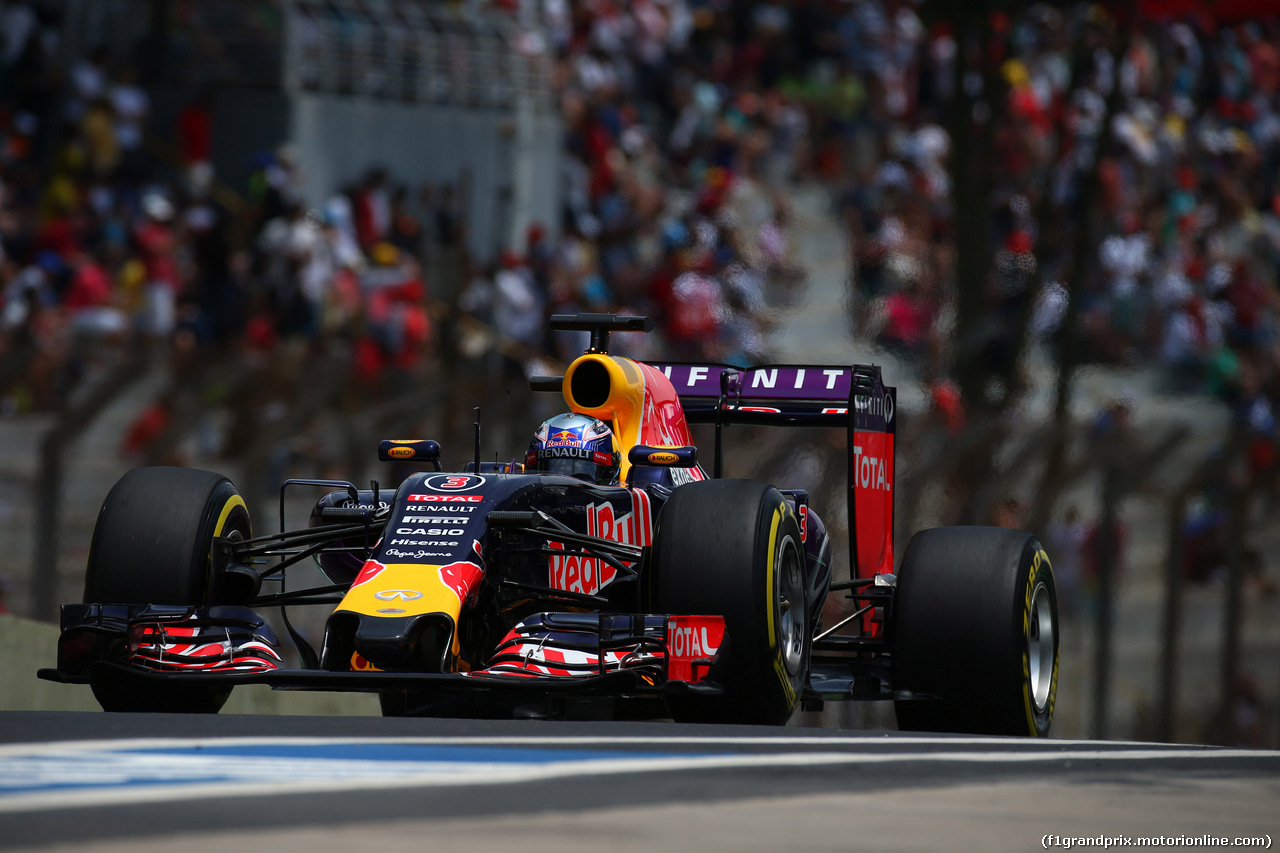 GP BRASILE, 14.11.2015 - Prove Libere 3, Daniel Ricciardo (AUS) Red Bull Racing RB11