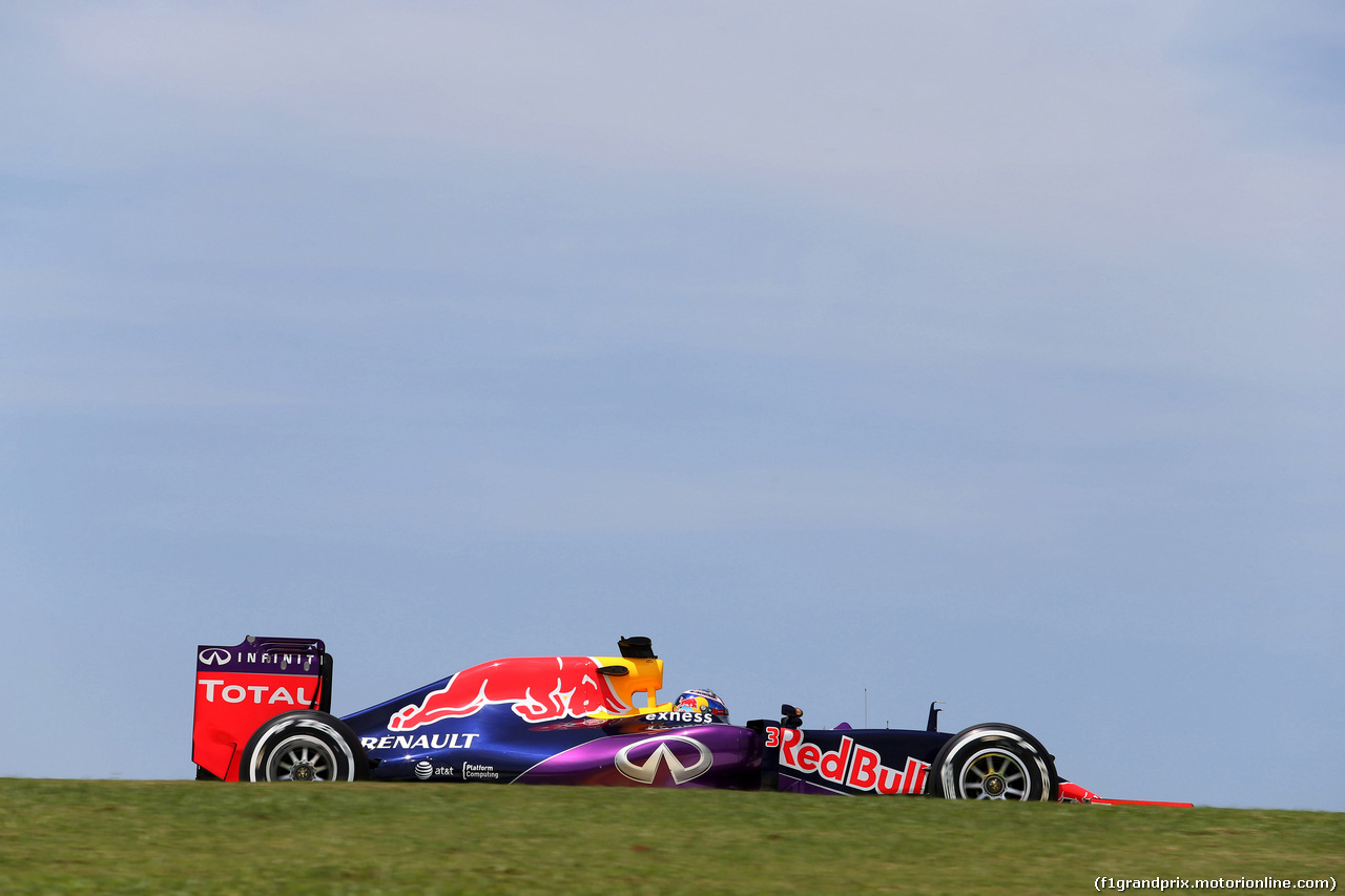 GP BRASILE, 14.11.2015 - Prove Libere 3, Daniel Ricciardo (AUS) Red Bull Racing RB11