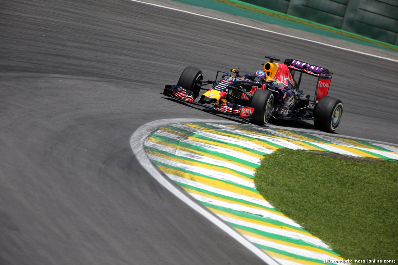 GP BRASILE, 14.11.2015 - Prove Libere 3, Daniel Ricciardo (AUS) Red Bull Racing RB11