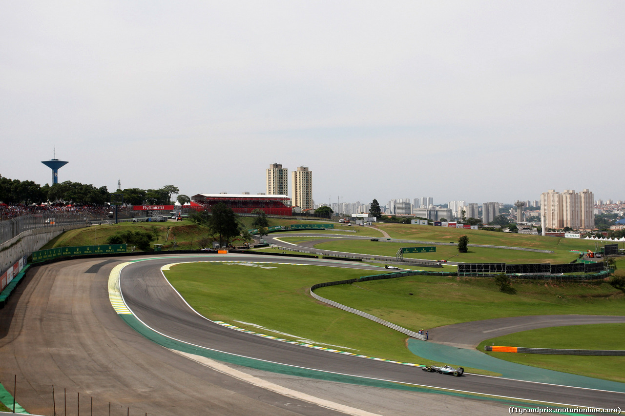 GP BRASILE, 14.11.2015 - Qualifiche, Nico Rosberg (GER) Mercedes AMG F1 W06