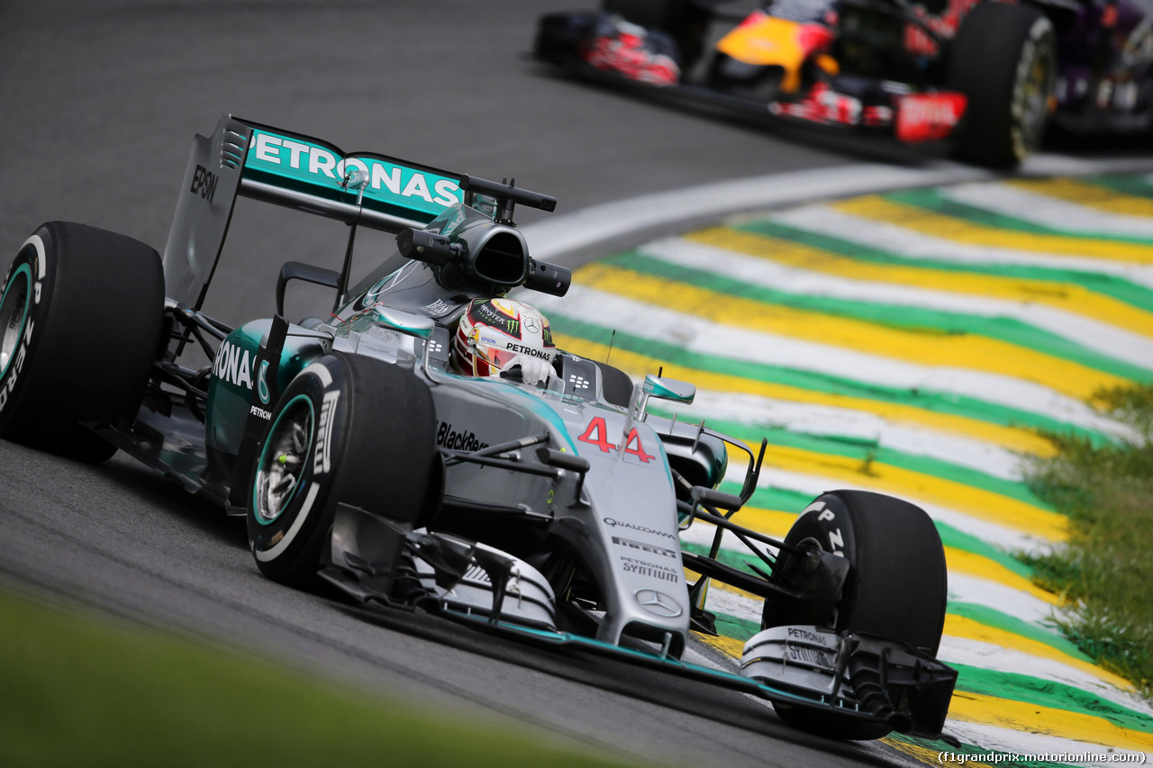 GP BRASILE, 13.11.2015 - Prove Libere 1, Lewis Hamilton (GBR) Mercedes AMG F1 W06