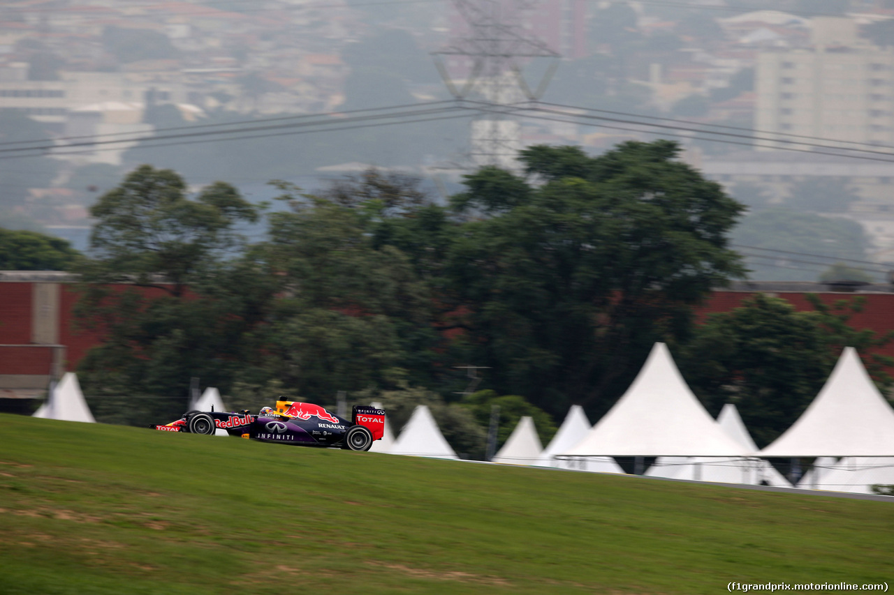 GP BRASILE, 13.11.2015 - Prove Libere 1, Daniel Ricciardo (AUS) Red Bull Racing RB11