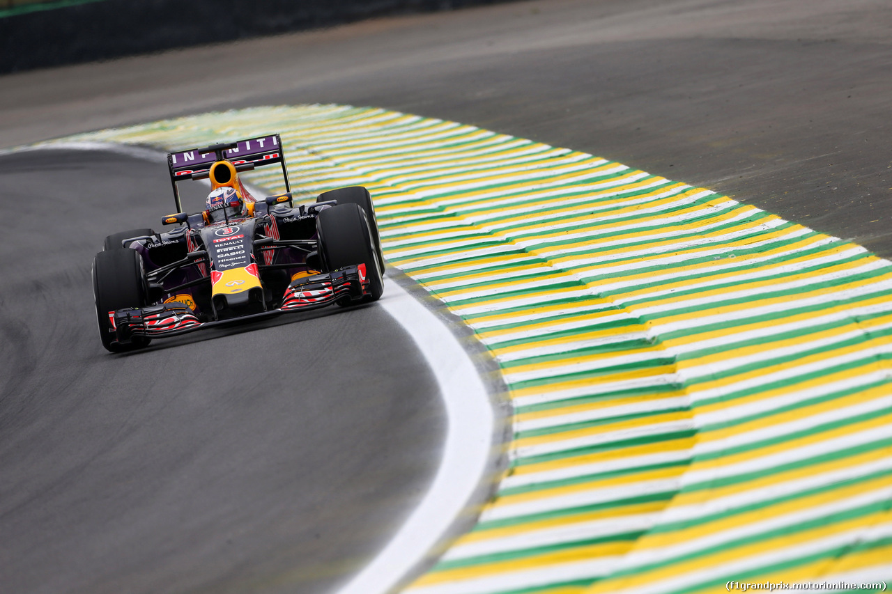 GP BRASILE, 13.11.2015 - Prove Libere 1, Daniel Ricciardo (AUS) Red Bull Racing RB11