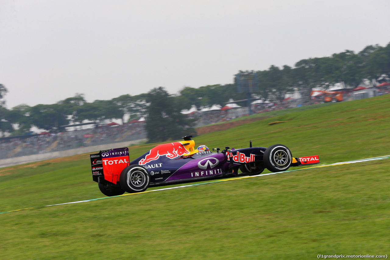 GP BRASILE, 13.11.2015 - Prove Libere 1, Daniel Ricciardo (AUS) Red Bull Racing RB11