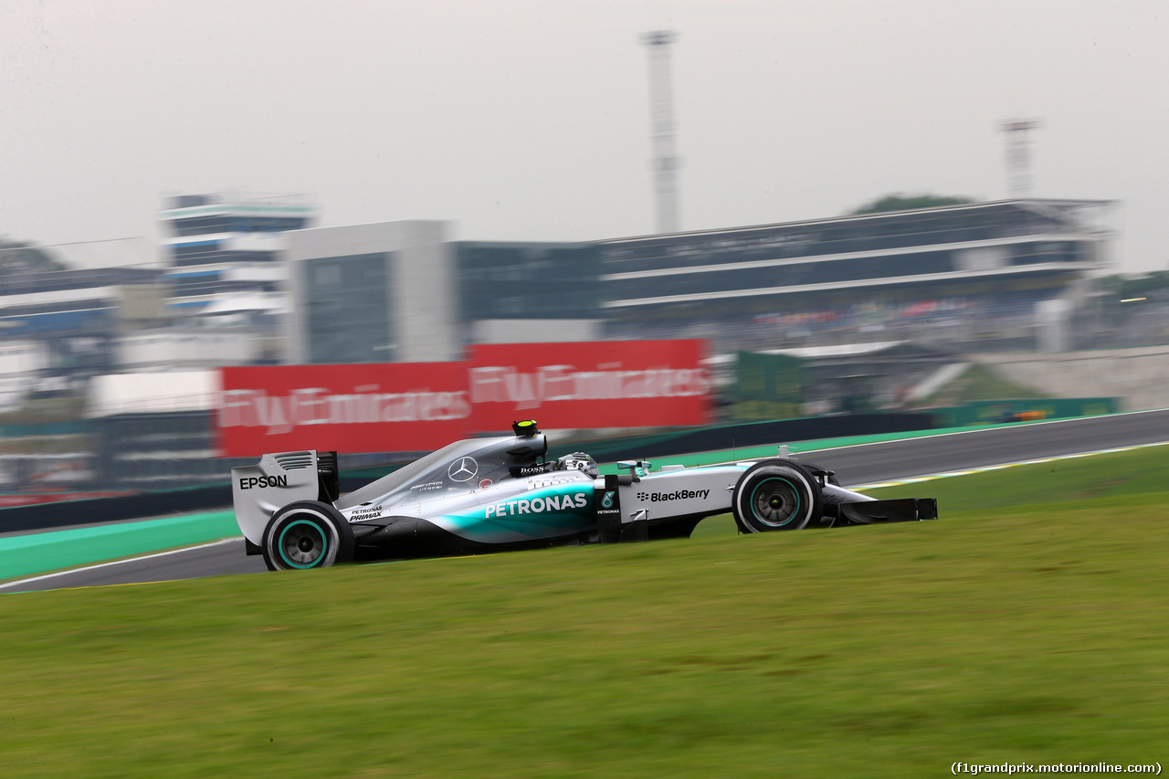 GP BRASILE, 13.11.2015 - Prove Libere 1, Nico Rosberg (GER) Mercedes AMG F1 W06