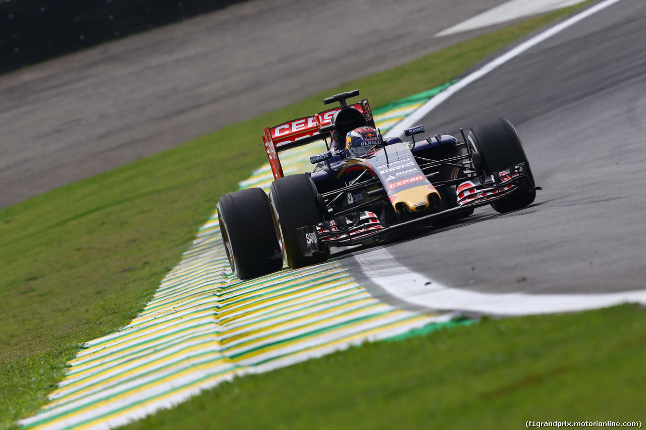 GP BRASILE, 13.11.2015 - Prove Libere 1, Max Verstappen (NED) Scuderia Toro Rosso STR10