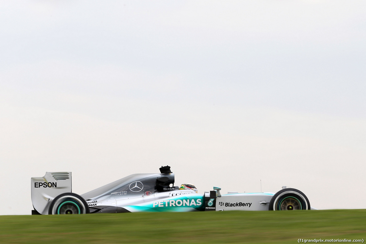 GP BRASILE, 13.11.2015 - Prove Libere 1, Lewis Hamilton (GBR) Mercedes AMG F1 W06