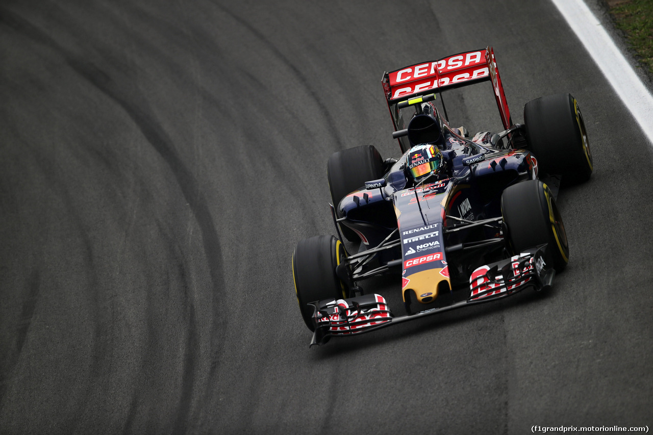 GP BRASILE, 13.11.2015 - Prove Libere 2, Carlos Sainz Jr (ESP) Scuderia Toro Rosso STR10